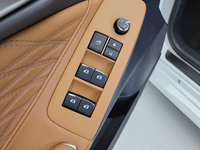Used 2021 Toyota Avalon Limited w/ Advanced Safety Package FWD image 20