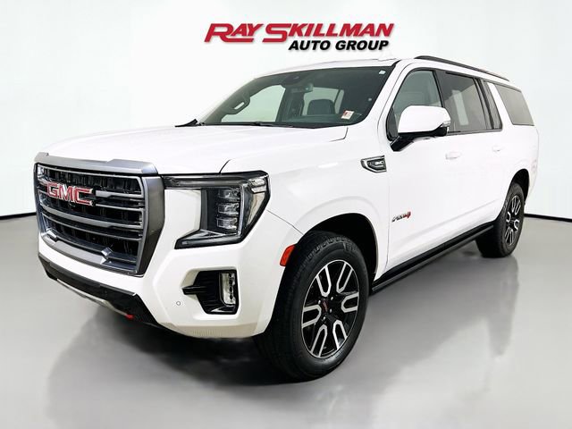 Used 2023 GMC Yukon XL AT4 w/ Technology Package AWD/4WD image 3
