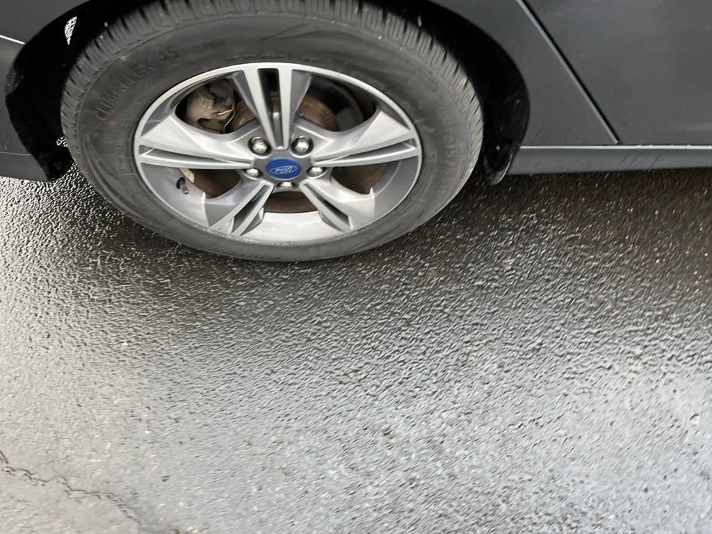 Used 2017 Ford Focus SE image 30