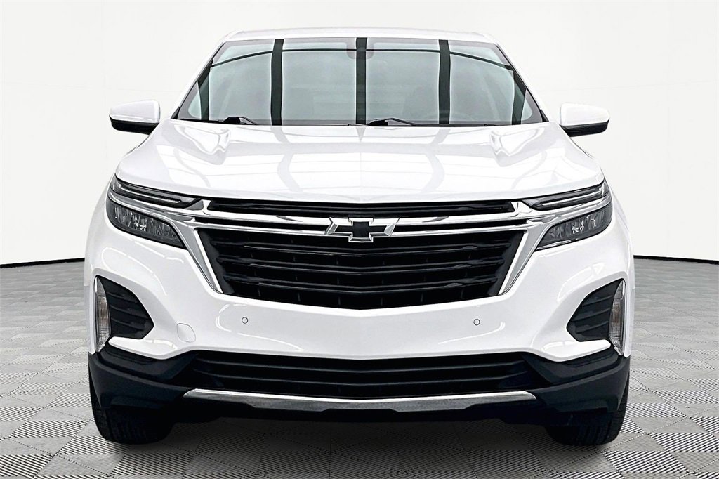 Used 2023 Chevrolet Equinox LT image 3
