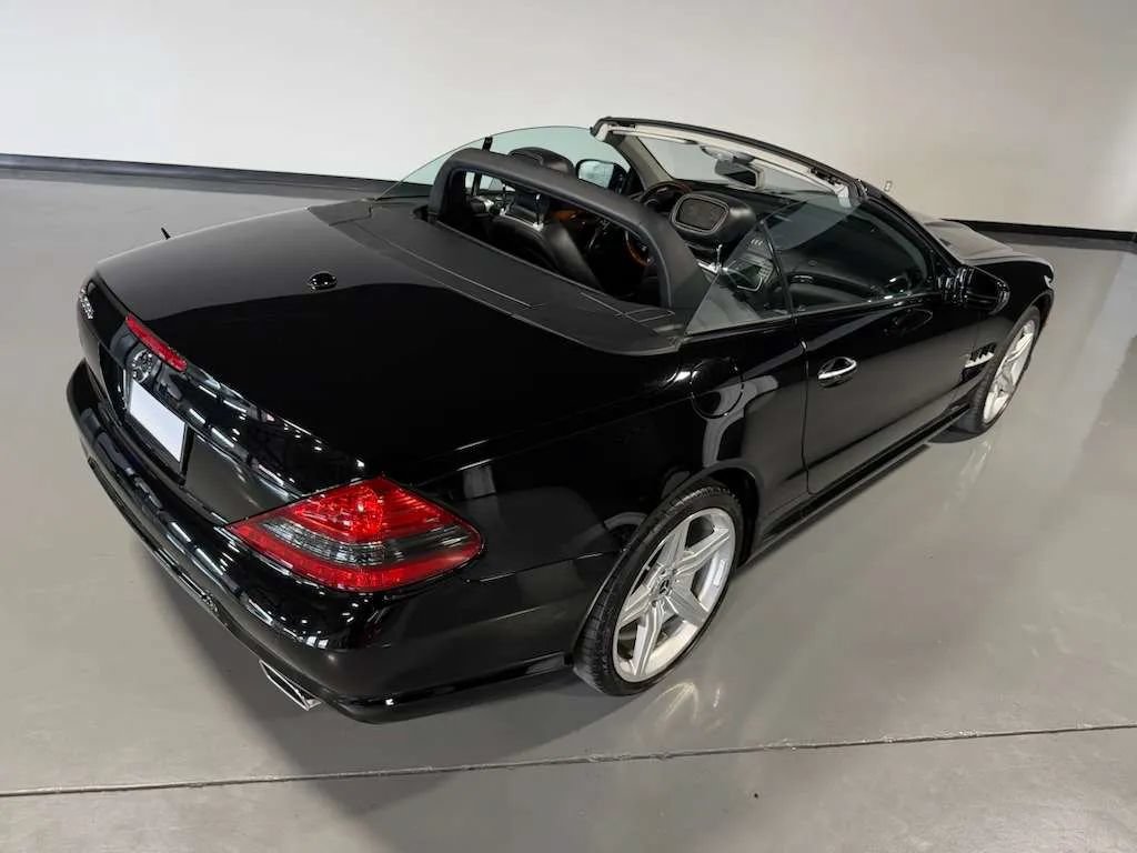 Used 2011 Mercedes-Benz SL 550 w/ Premium I Pkg image 36