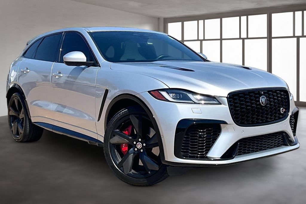 Used 2022 Jaguar F-PACE SVR AWD/4WD image 10