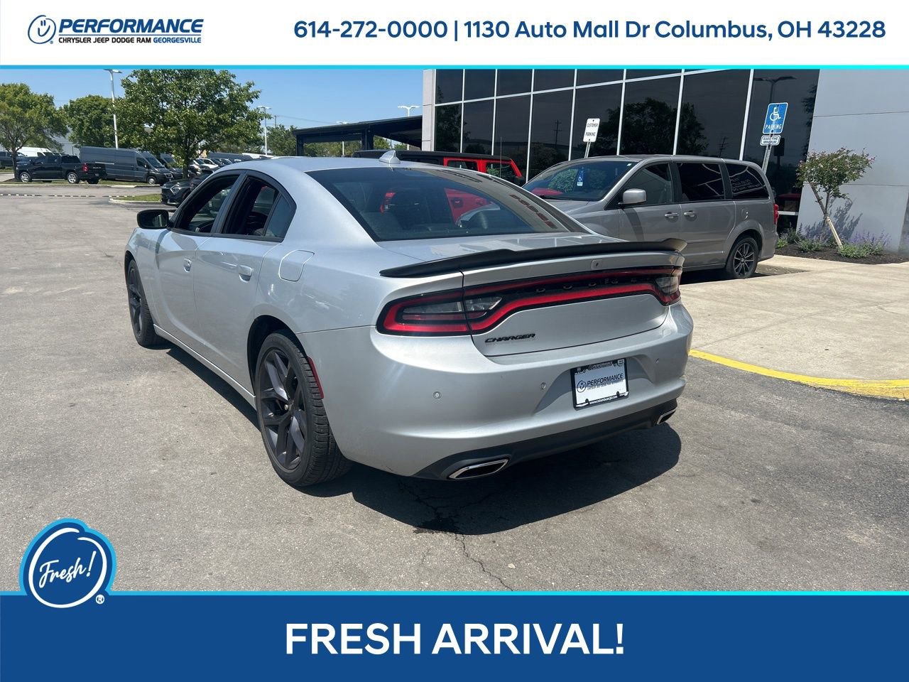 Used 2020 Dodge Charger SXT w/ Plus Group RWD image 6