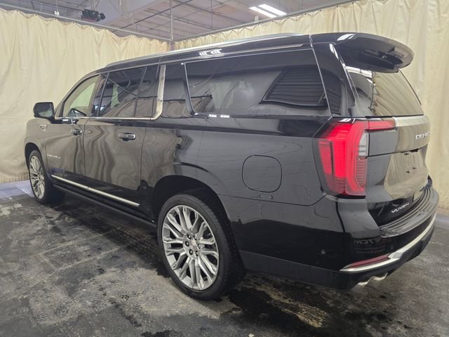 New 2026 GMC Yukon XL Denali w/ Denali Reserve Package image 11