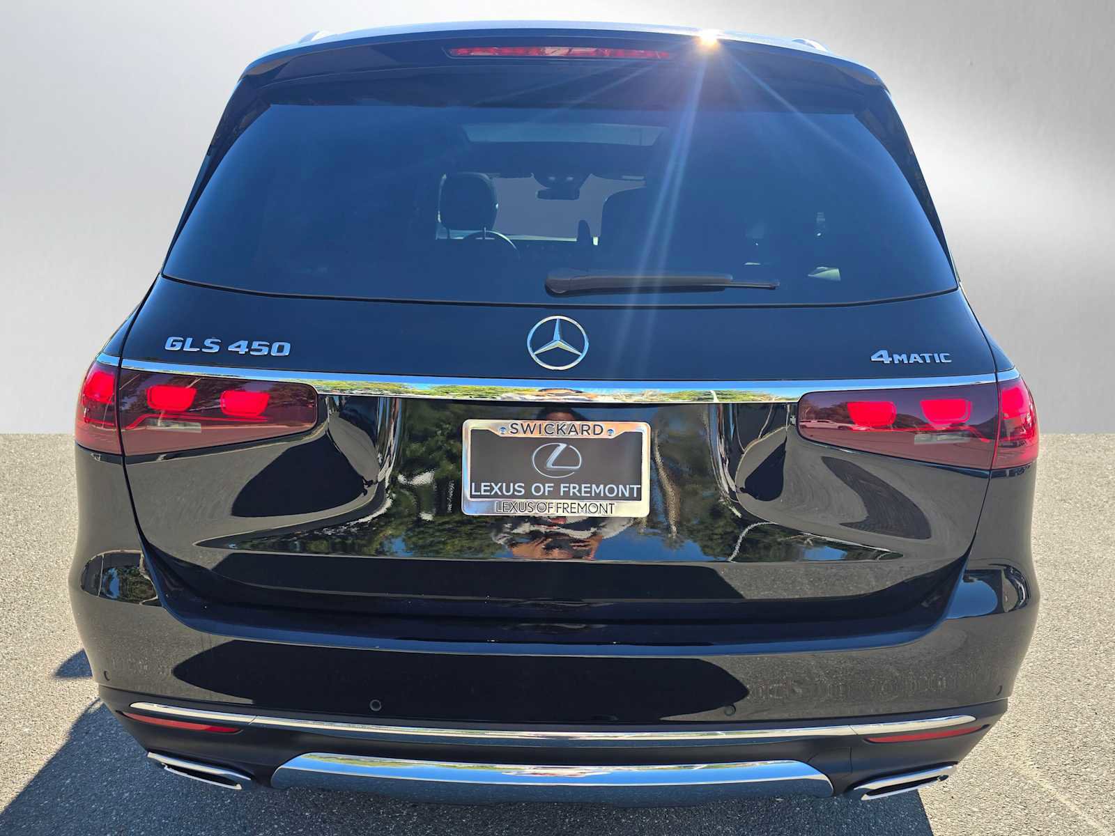 Used 2025 Mercedes-Benz GLS 450 4MATIC image 4