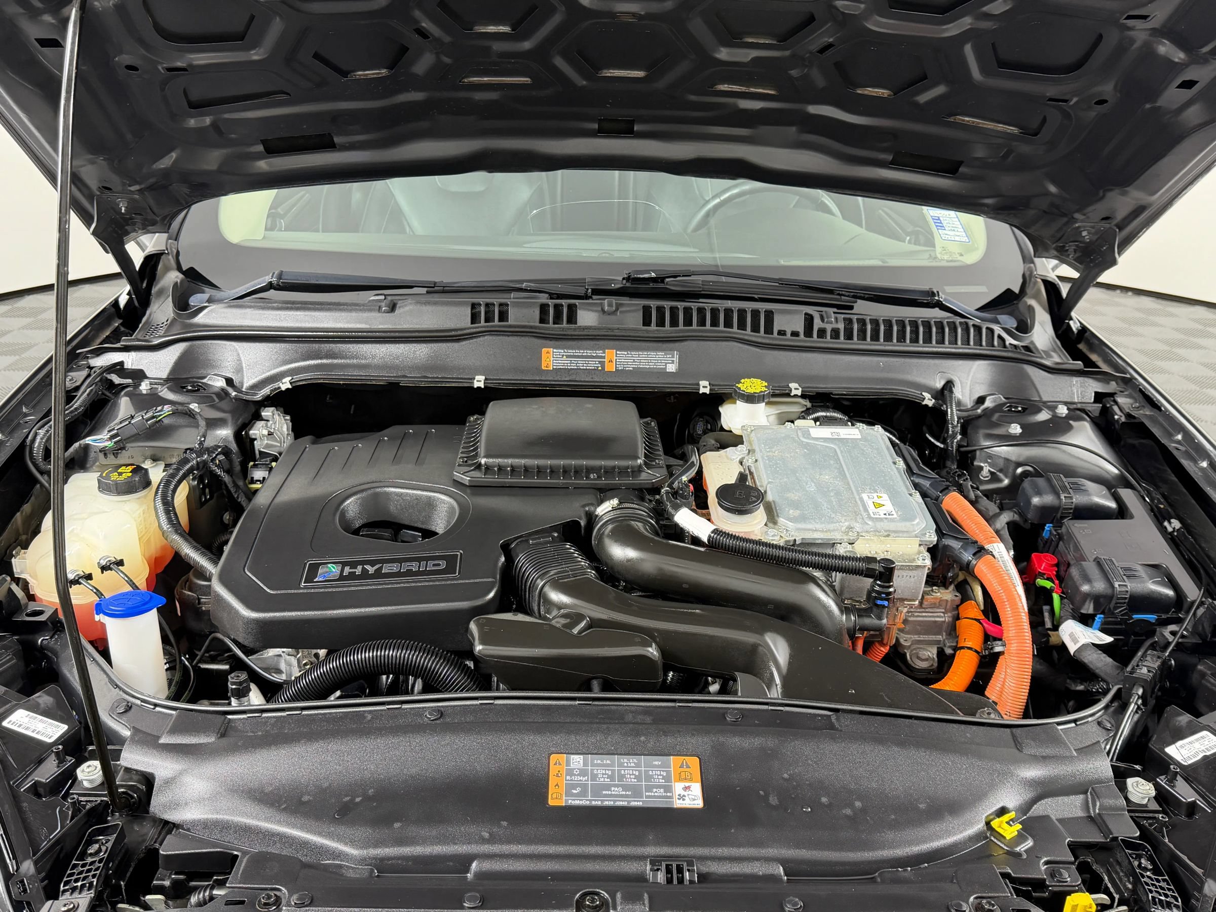 Used 2019 Ford Fusion Titanium FWD image 17