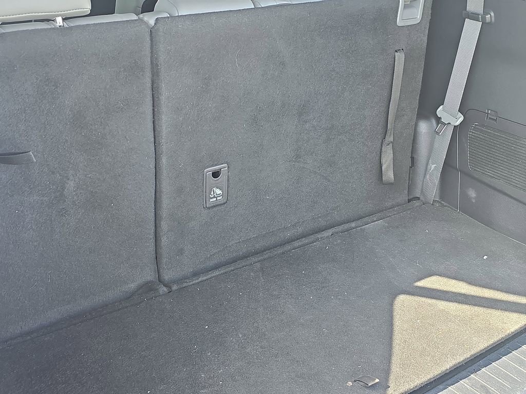 Used 2020 Toyota Highlander XLE image 7