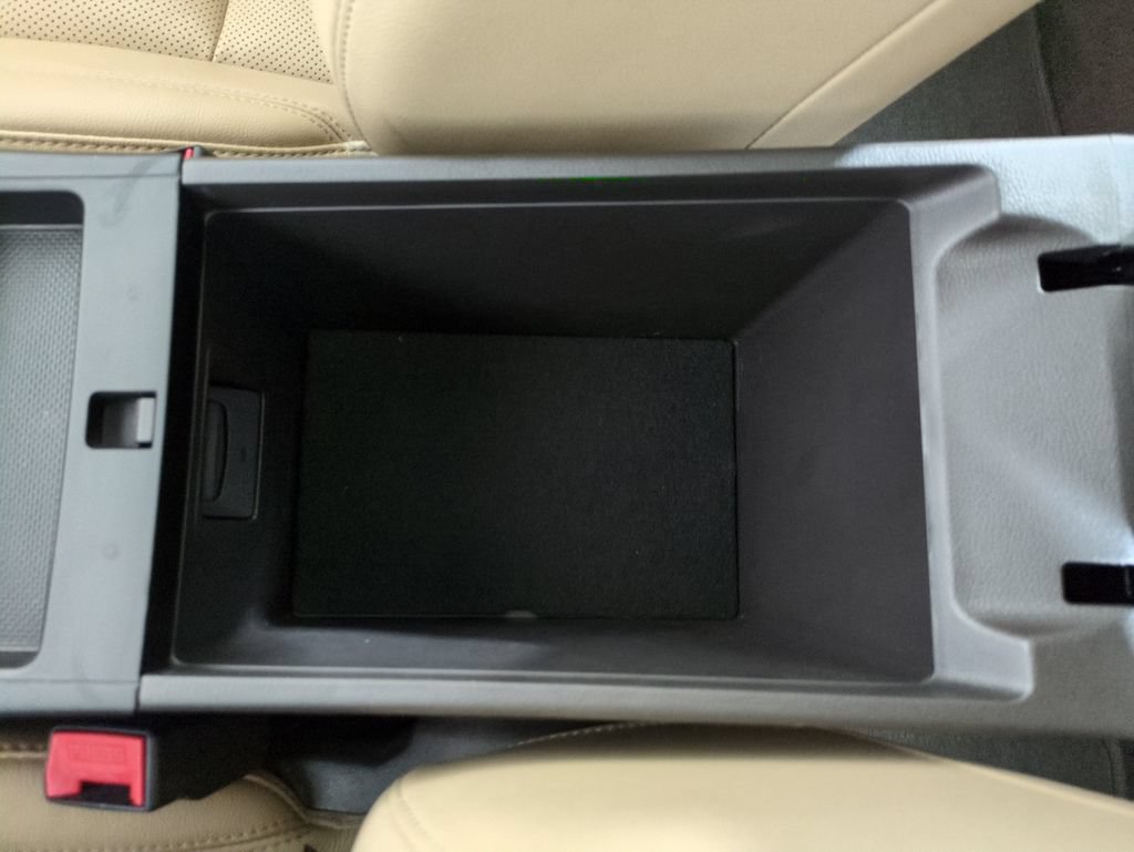 Used 2015 Hyundai Sonata Limited w/ Option Group 02 FWD image 27