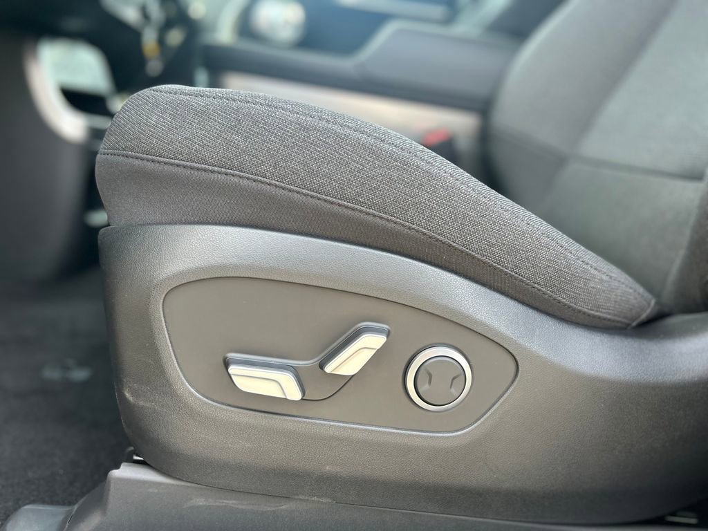 New 2026 Hyundai Ioniq 9 SE AWD/4WD image 14