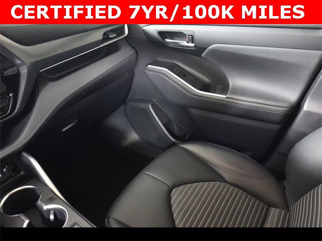 Used 2023 Toyota Highlander XSE image 17