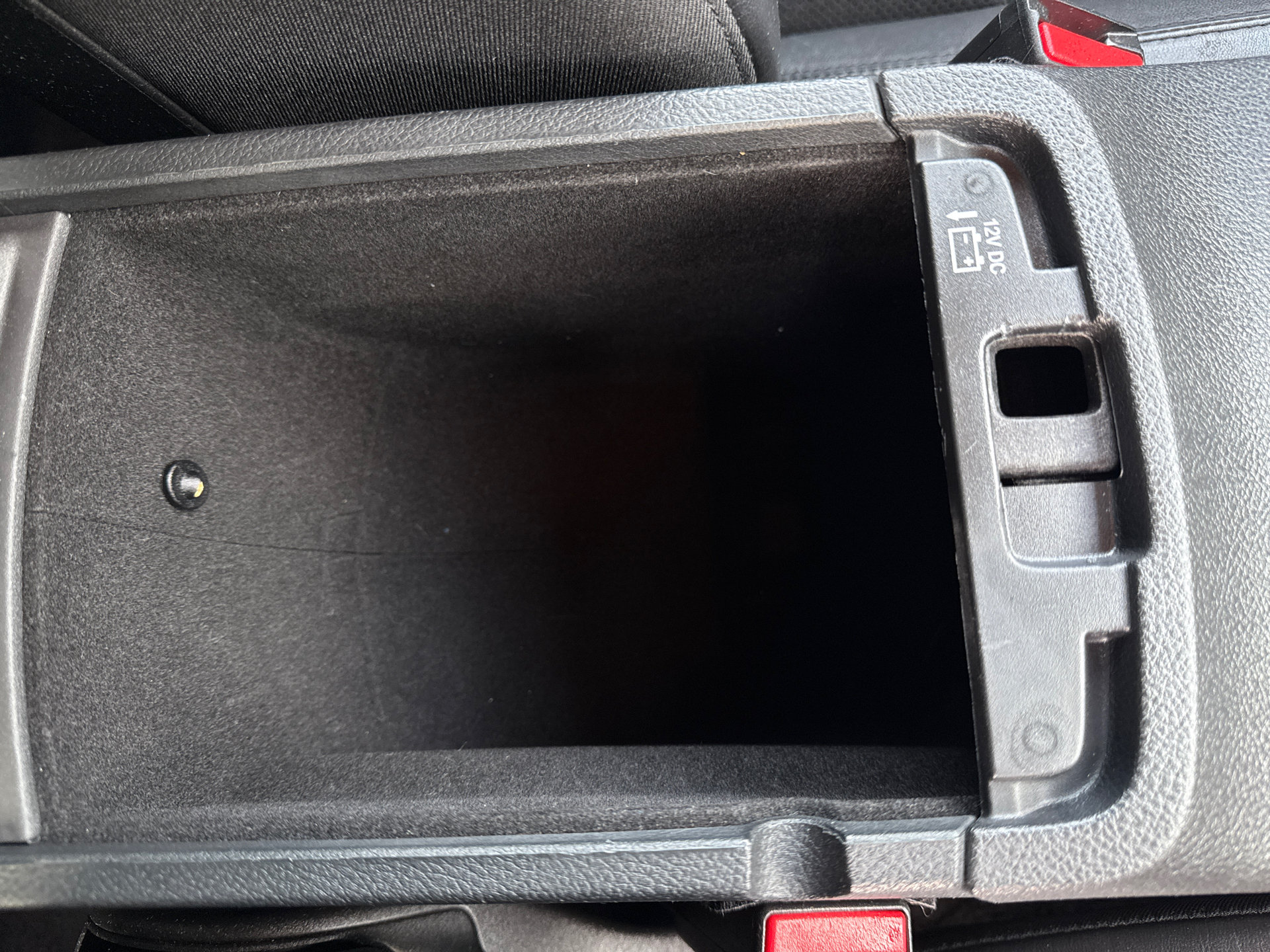 Used 2017 Jeep Grand Cherokee Altitude RWD image 13