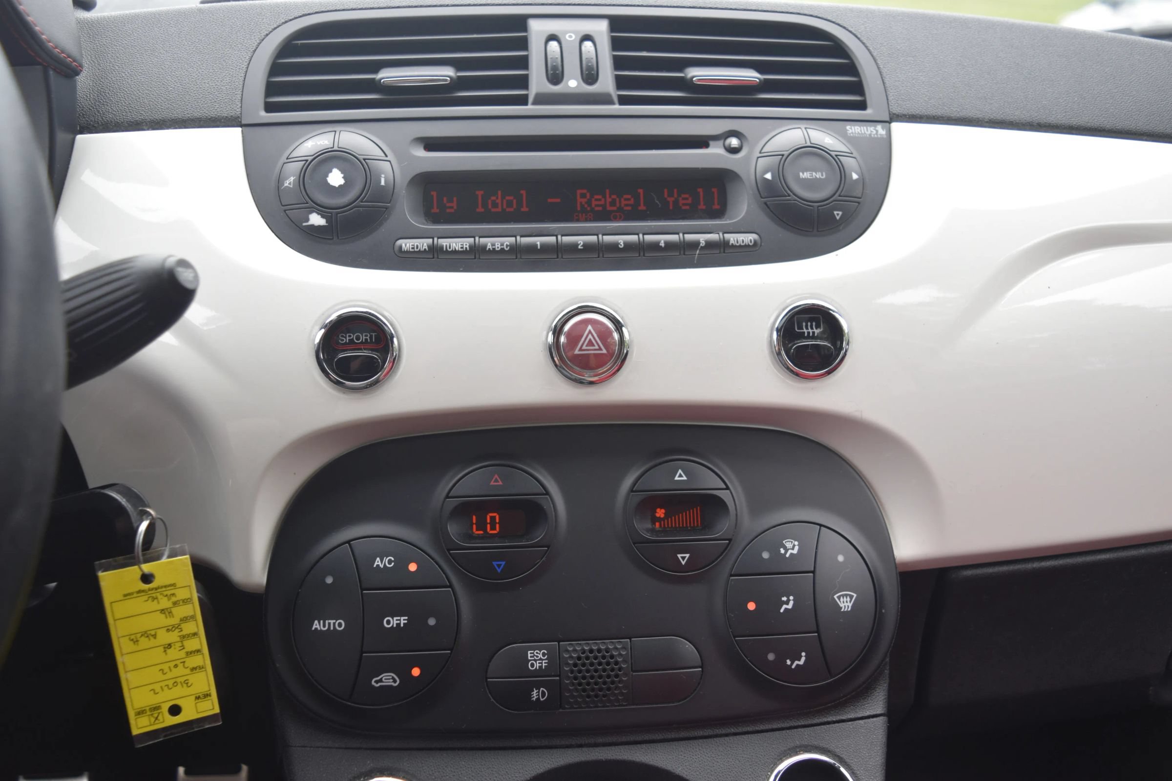 Used 2012 FIAT 500 Abarth w/ Safety & Convenience Pkg FWD image 11