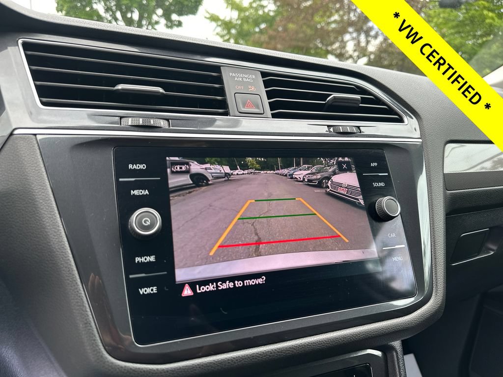 Certified 2024 Volkswagen Tiguan SE AWD/4WD image 16