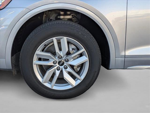 Used 2022 Audi Q5 2.0T Premium w/ Convenience Package AWD/4WD image 22