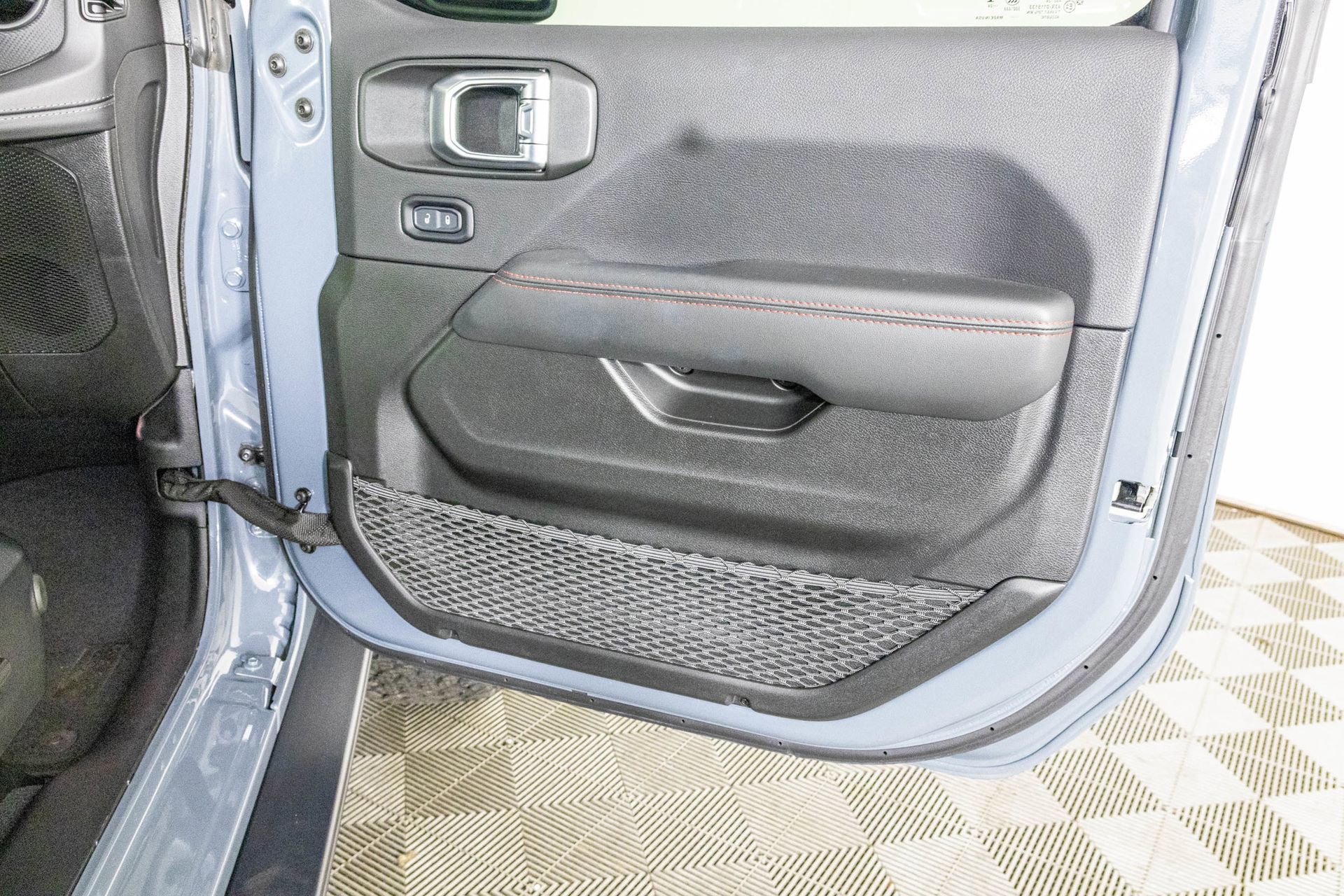 Used 2024 Jeep Wrangler Unlimited Rubicon image 40