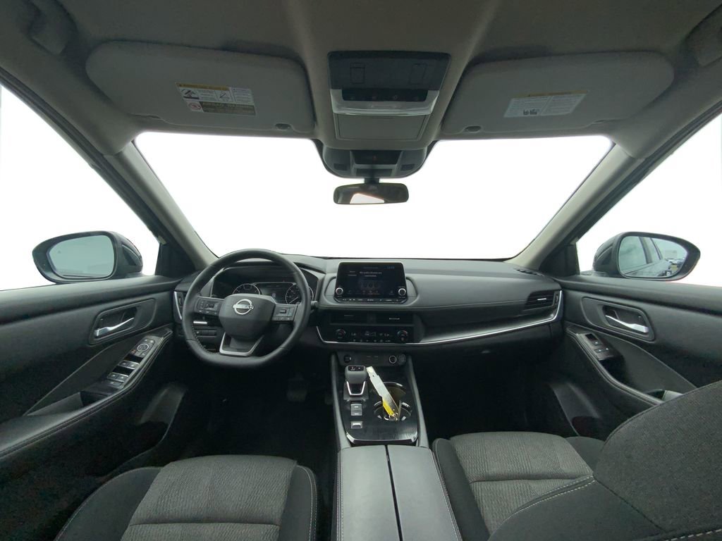 Used 2026 Nissan Rogue SV FWD image 13