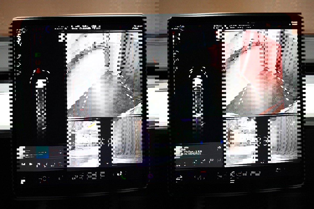 Used 2022 Tesla Model Y Long Range image 5