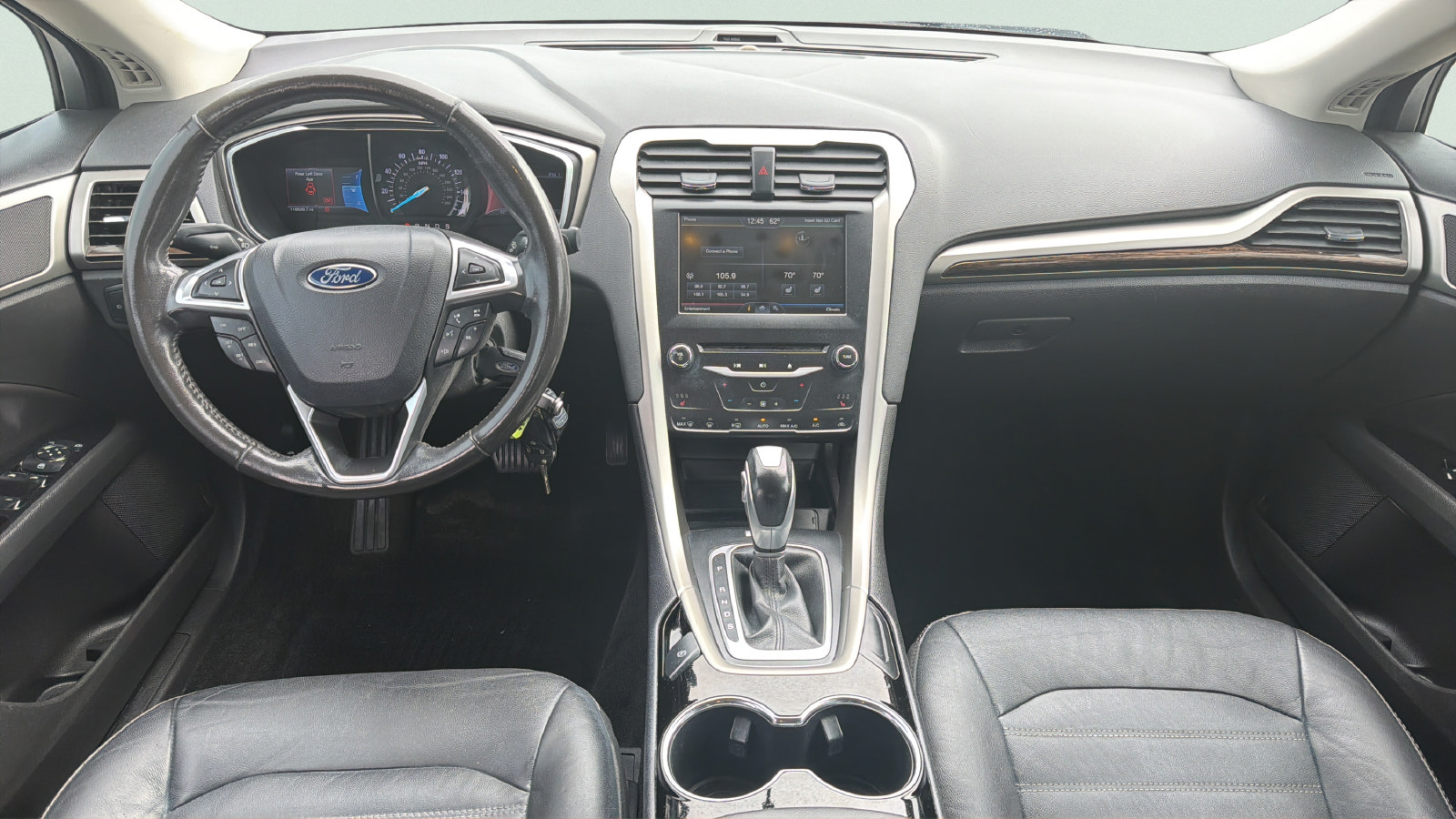 Used 2014 Ford Fusion SE w/ Equipment Group 202A FWD image 10