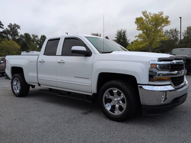 Used 2017 Chevrolet Silverado 1500 LT w/ All Star Edition RWD image 2