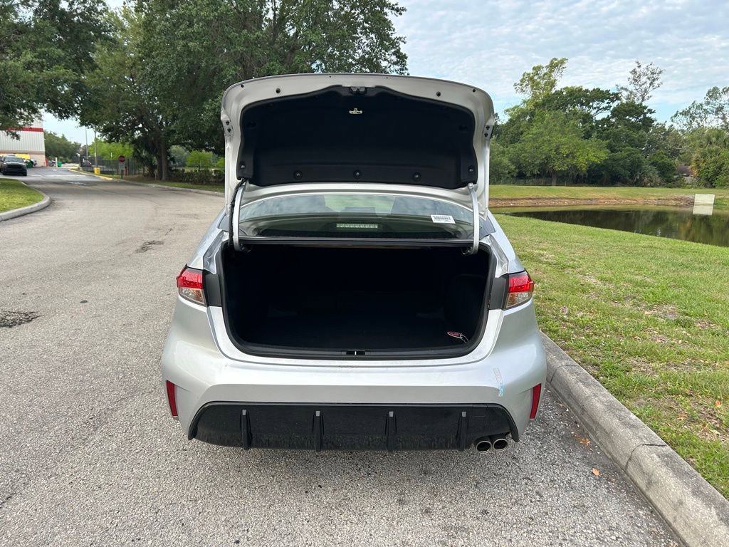 Used 2024 Toyota Corolla SE FWD image 11