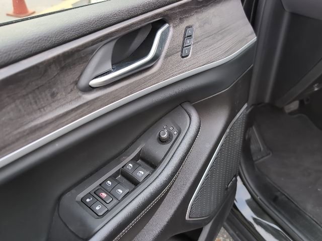 Used 2022 Jeep Grand Cherokee L Limited image 24