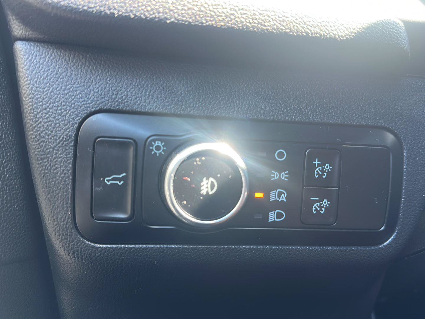 Used 2025 Ford Escape ST-Line Select AWD/4WD image 24