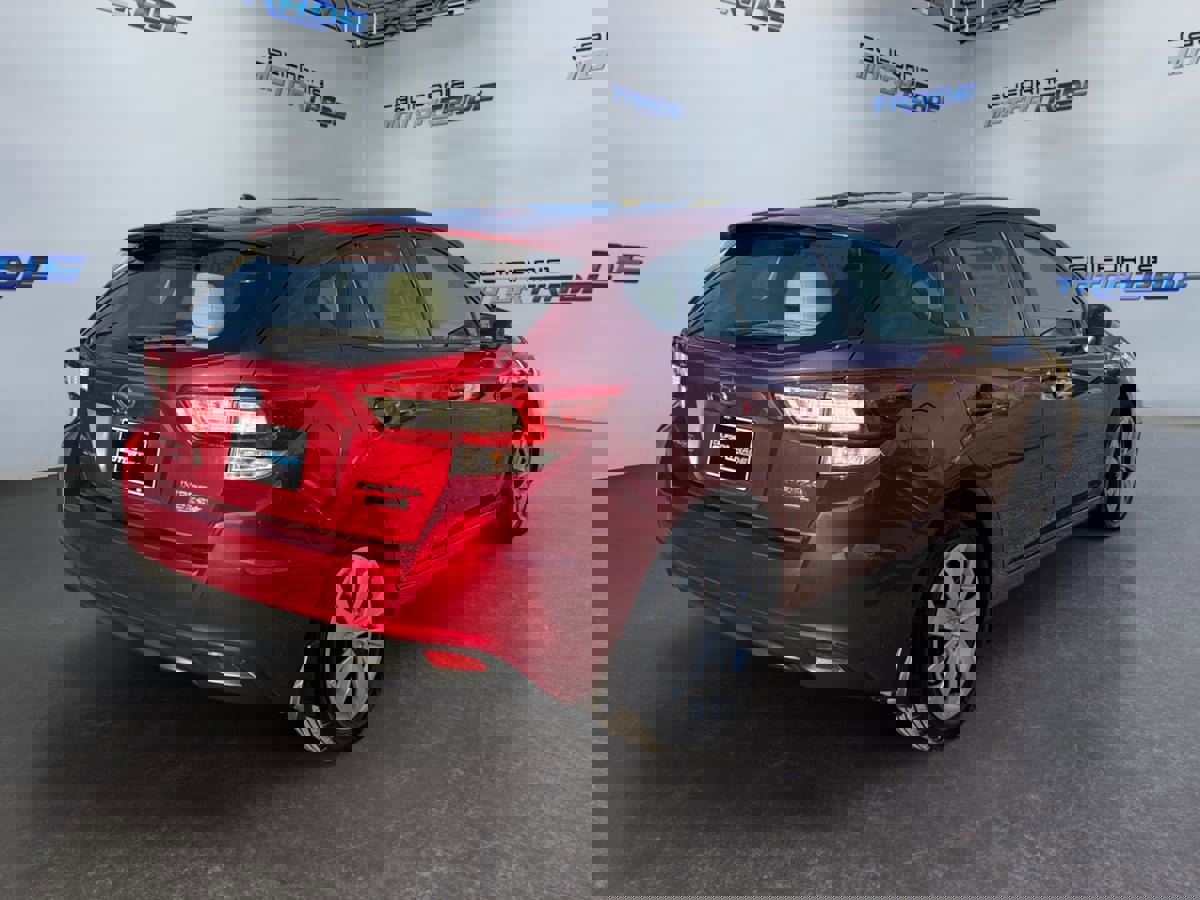 Used 2017 Subaru Impreza 2.0i image 5