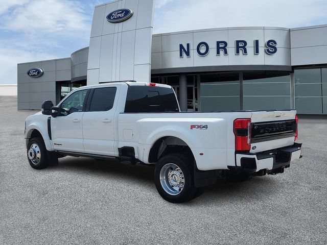 Certified 2025 Ford F450 Platinum w/ FX4 Off-Road Package AWD/4WD image 3