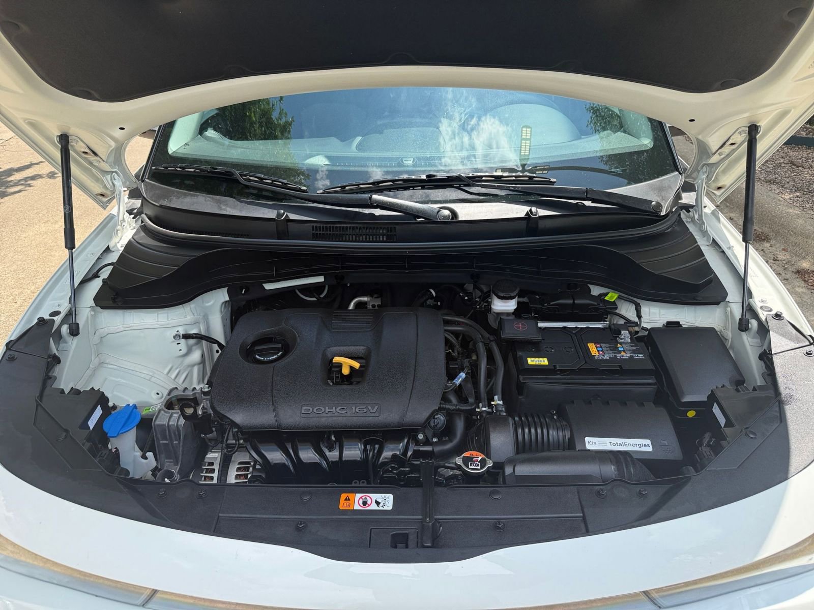 Used 2025 Kia Soul LX w/ LX Technology Package FWD image 32
