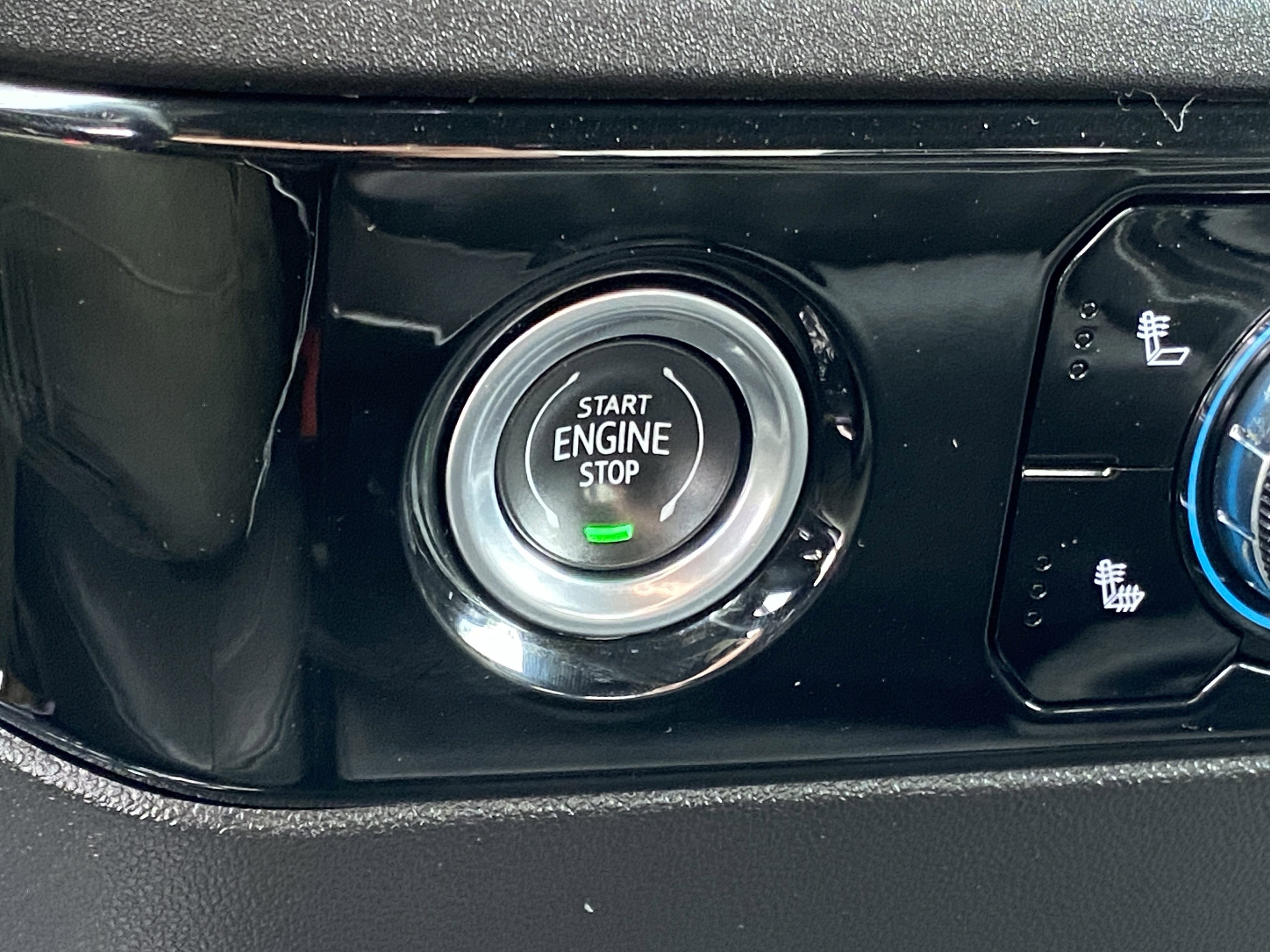 Used 2024 GMC Sierra 1500 SLT image 24