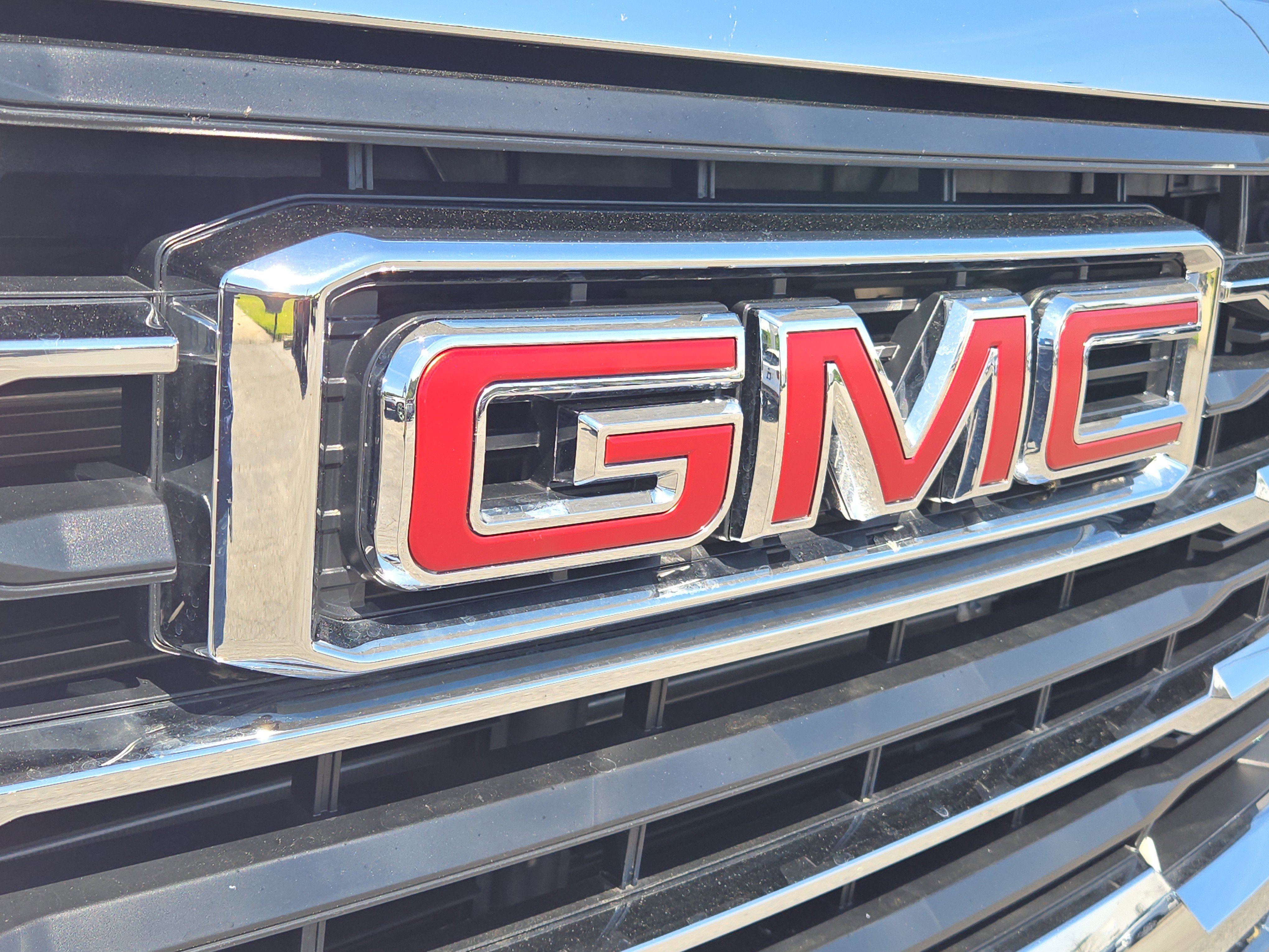 Used 2025 GMC Sierra 2500 SLT w/ SLT Convenience Package AWD/4WD image 6