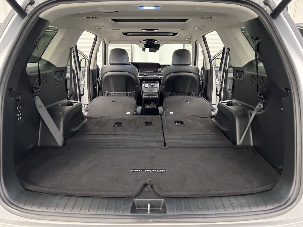 Used 2024 Hyundai Palisade Limited AWD/4WD image 48
