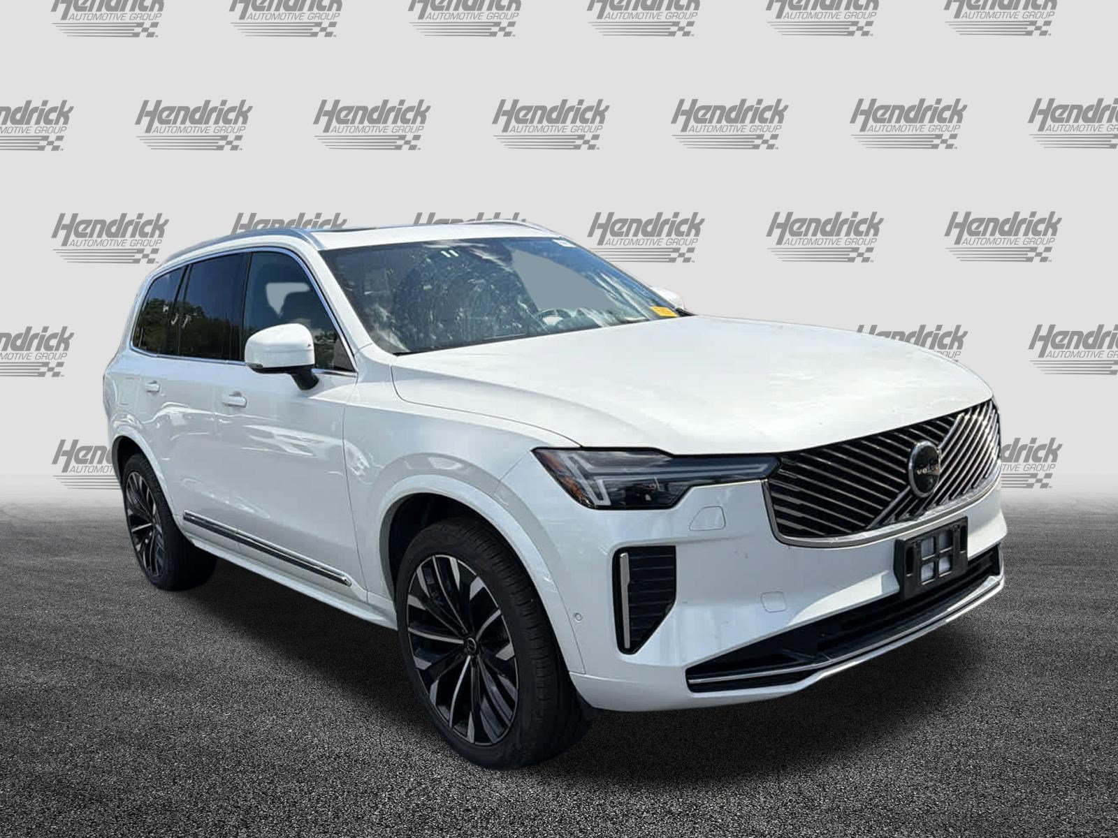 Certified 2026 Volvo XC90 B6 Plus AWD/4WD image 2