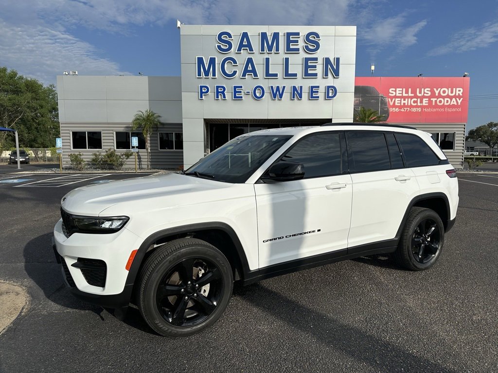 Used 2023 Jeep Grand Cherokee Altitude