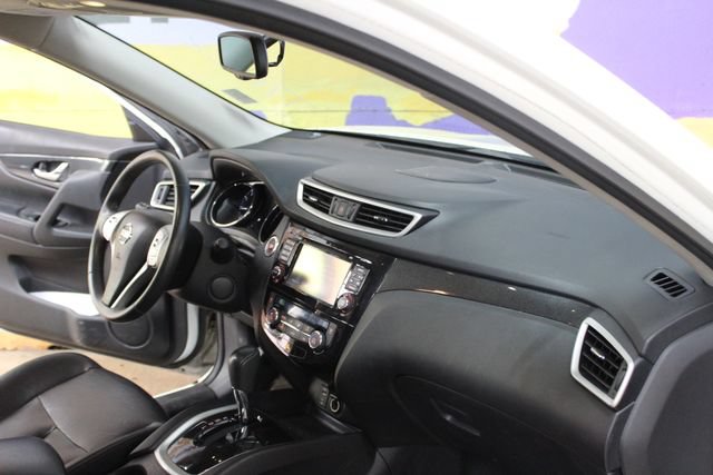 Used 2016 Nissan Rogue SL AWD/4WD image 12