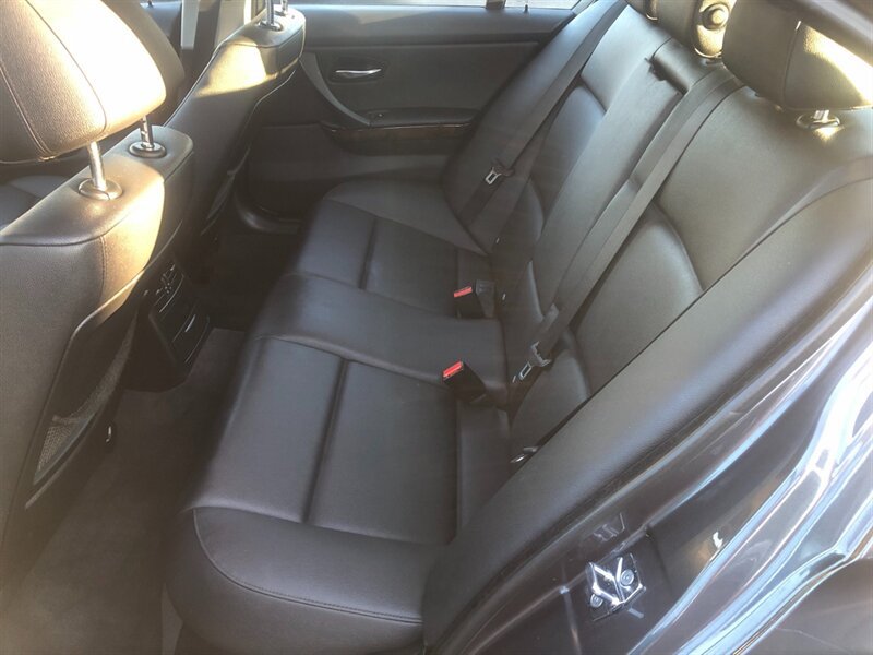 Used 2008 BMW 328i Sedan RWD image 10