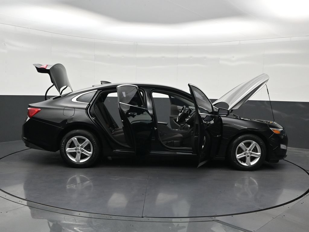 Used 2020 Chevrolet Malibu LS FWD image 40