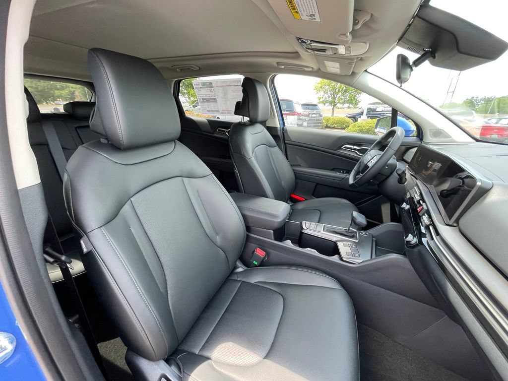 New 2026 Kia Sportage EX w/ EX Panorama Roof Package FWD image 31