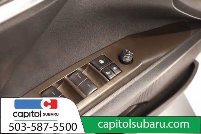 Used 2023 Toyota Camry SE FWD image 11