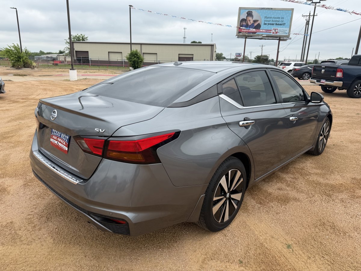 Used 2021 Nissan Altima 2.5 SV w/ SV Premium Package FWD image 8