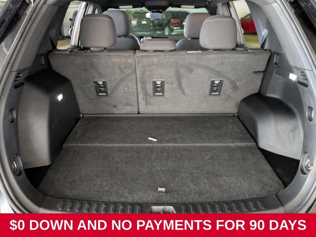Used 2025 Chevrolet Equinox LT FWD image 25
