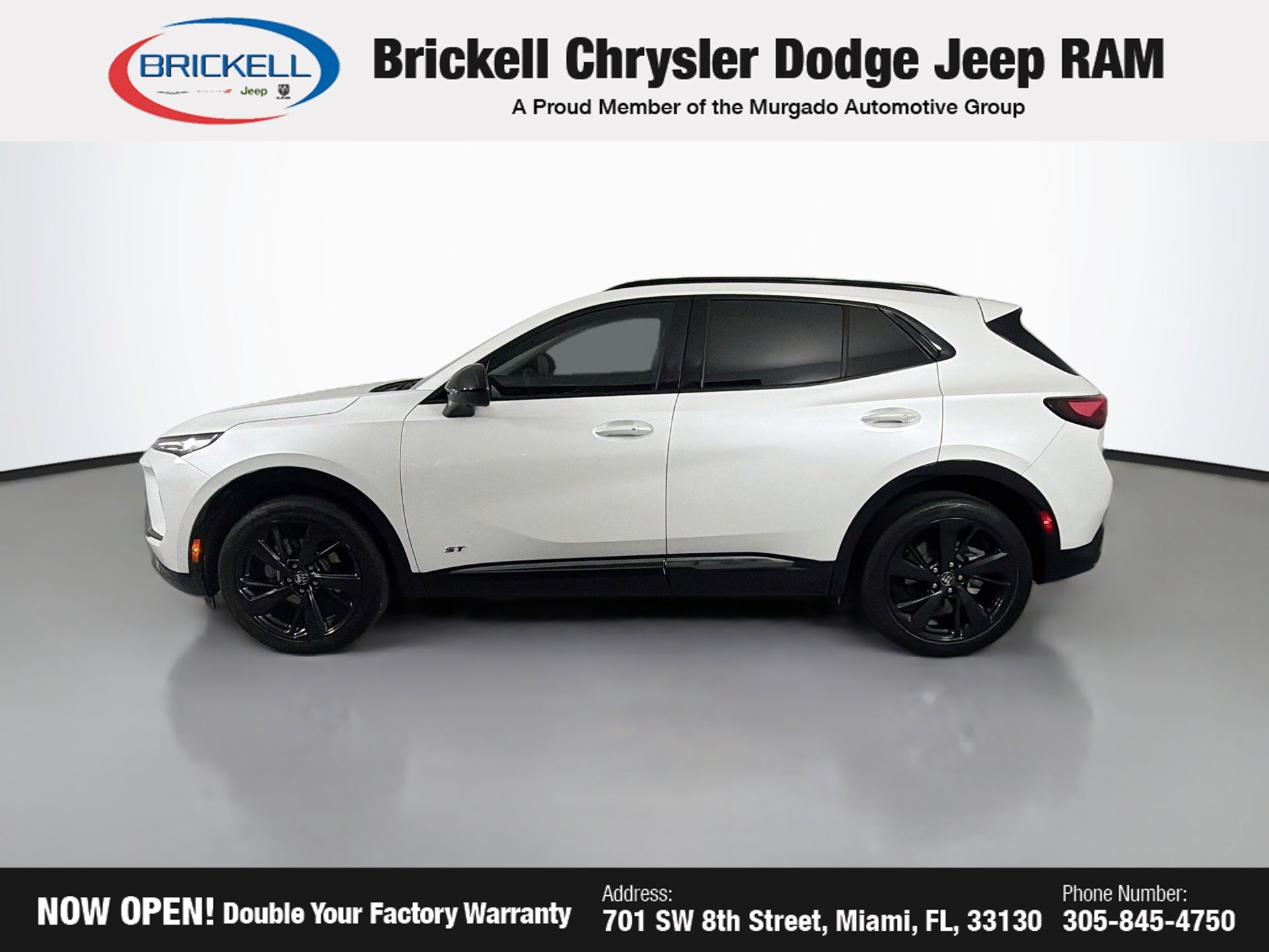 Used 2025 Buick Envision Sport Touring AWD/4WD image 2