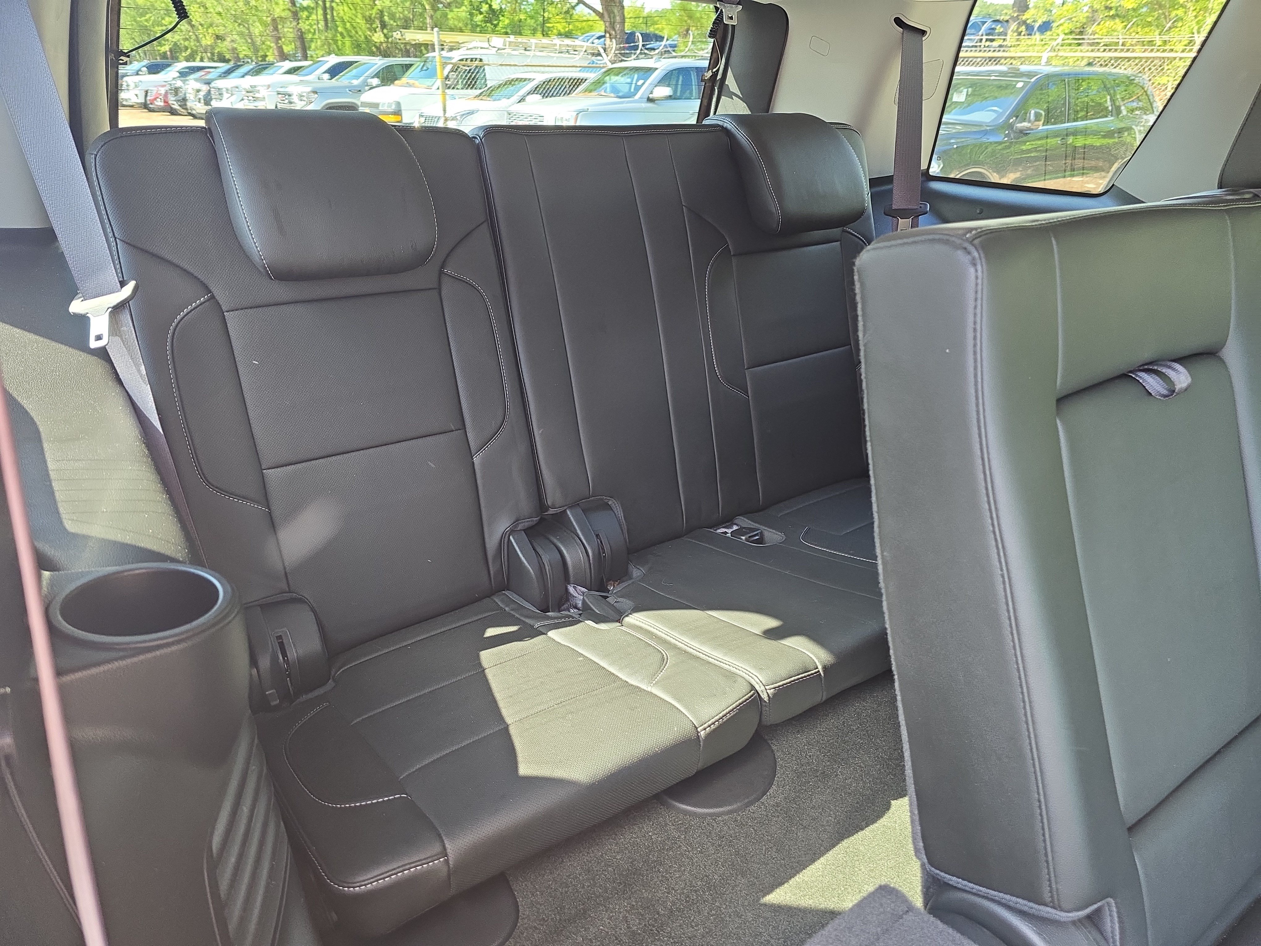 Used 2016 GMC Yukon SLT w/ Open Road Package AWD/4WD image 11