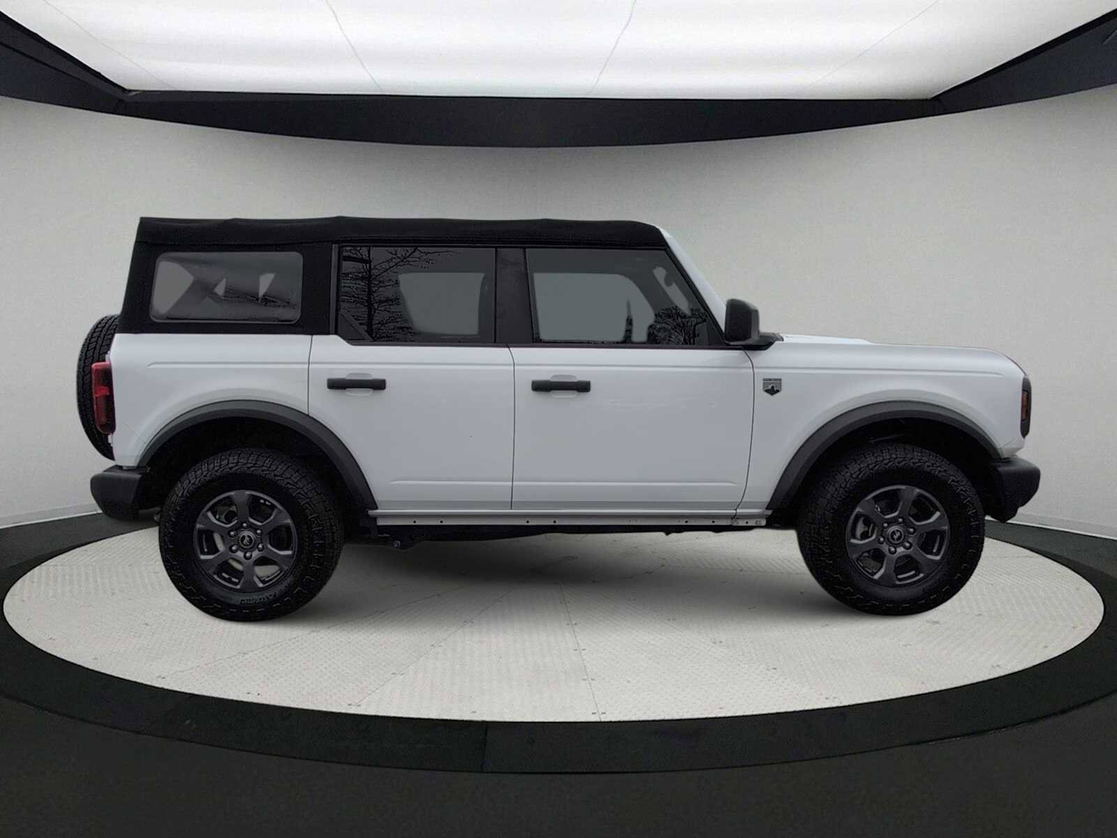 Used 2023 Ford Bronco Big Bend image 9