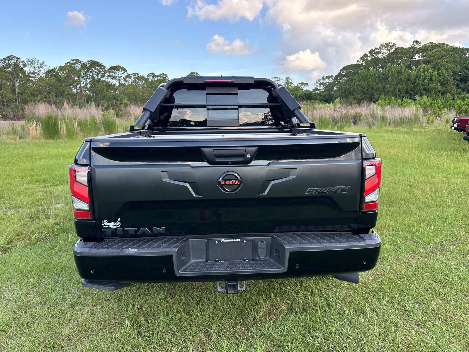 Used 2022 Nissan Titan PRO-4X w/ Pro-4x Utility Package AWD/4WD image 4