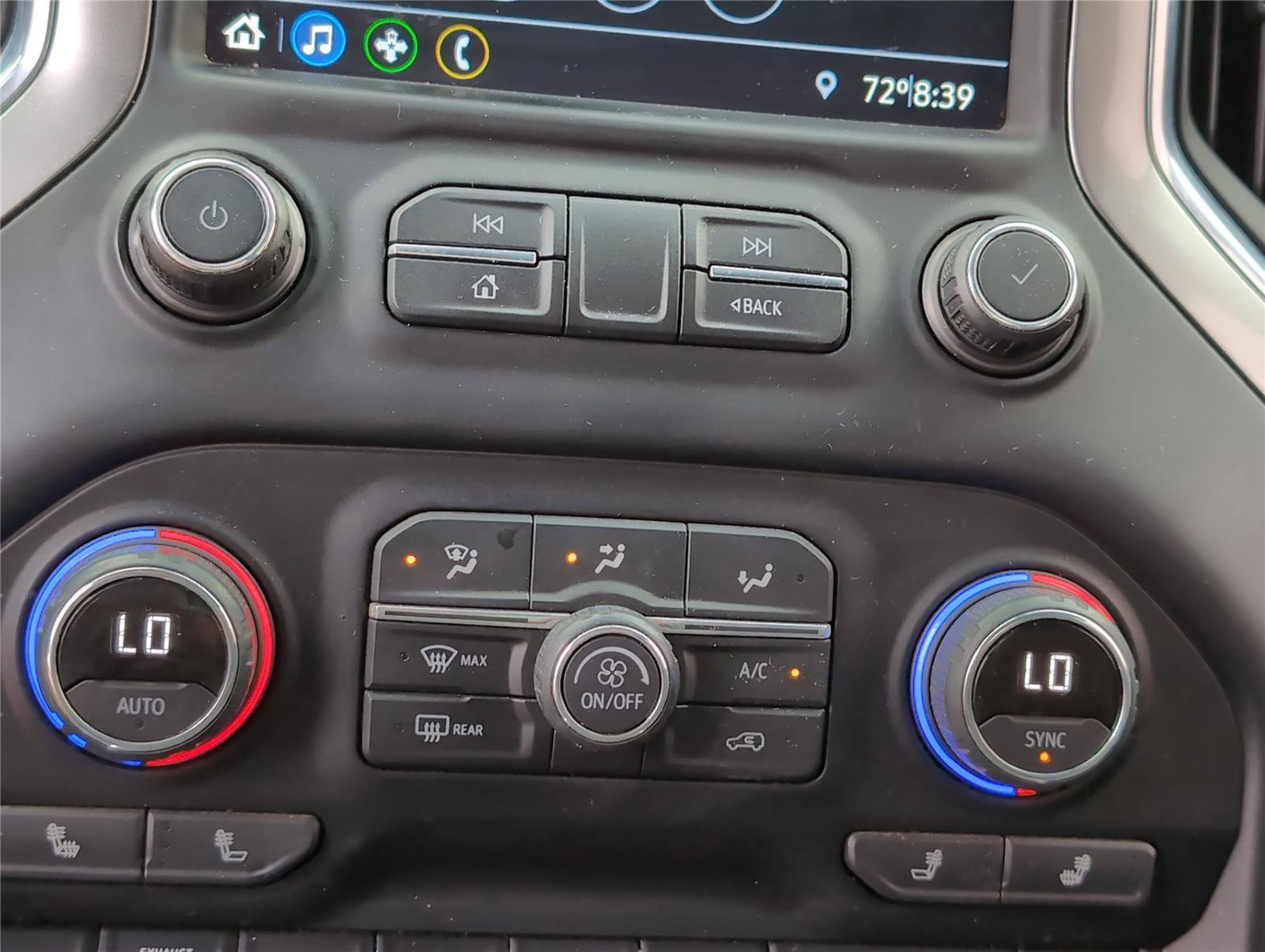 Used 2021 Chevrolet Silverado 2500 LT w/ Midnight Edition image 16