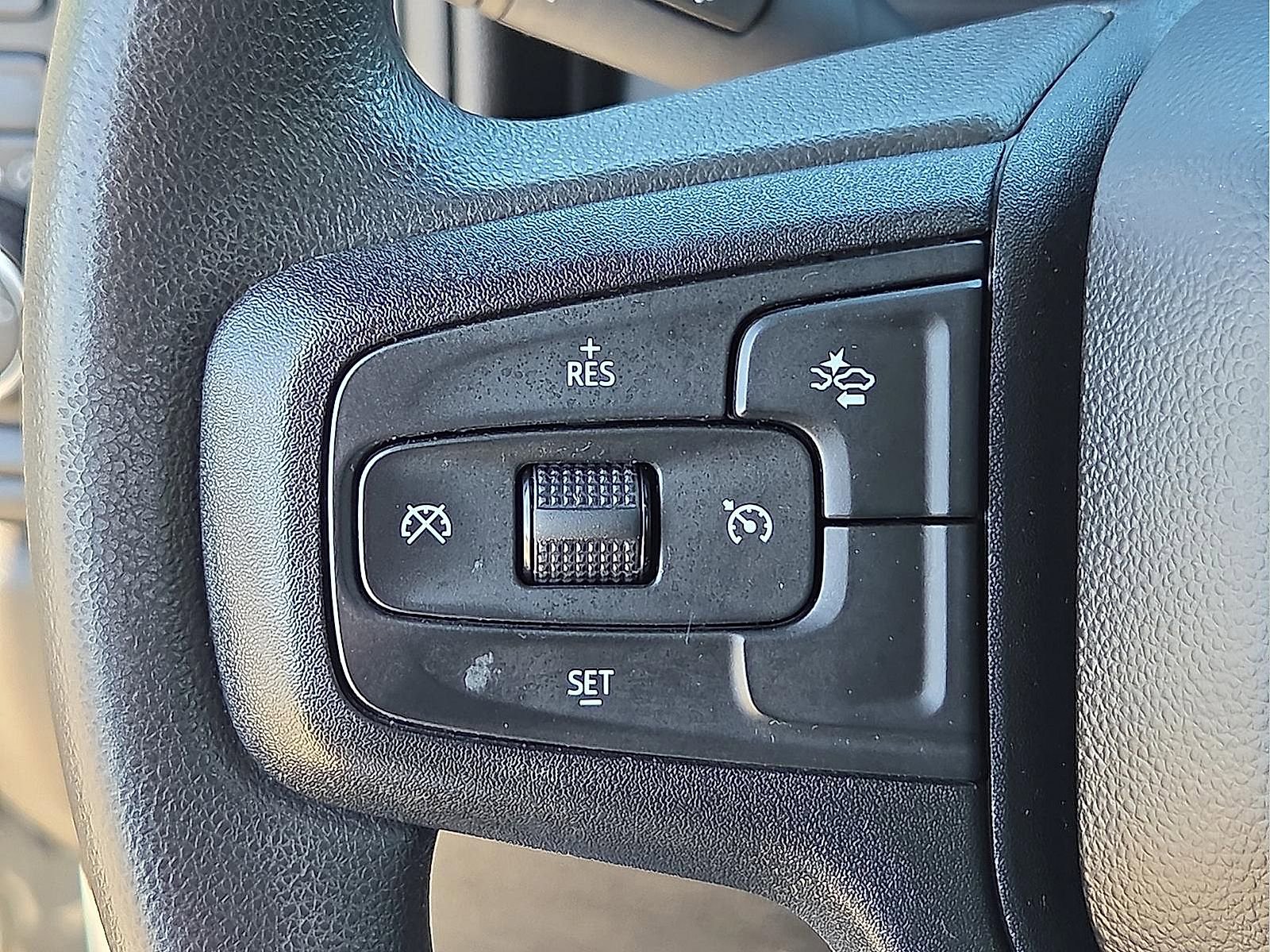 Used 2024 Chevrolet Silverado 1500 Custom image 19