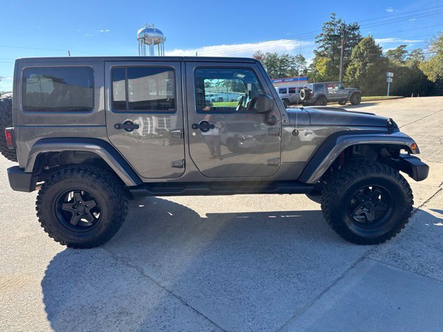 Used 2018 Jeep Wrangler Unlimited Sahara AWD/4WD image 5