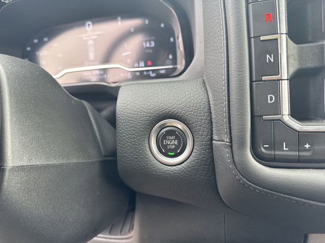 Used 2024 GMC Yukon Denali image 16