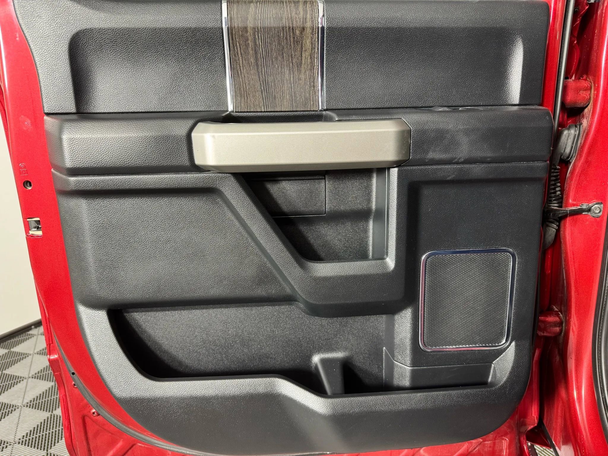 Used 2020 Ford F250 Lariat w/ Lariat Ultimate Package image 44